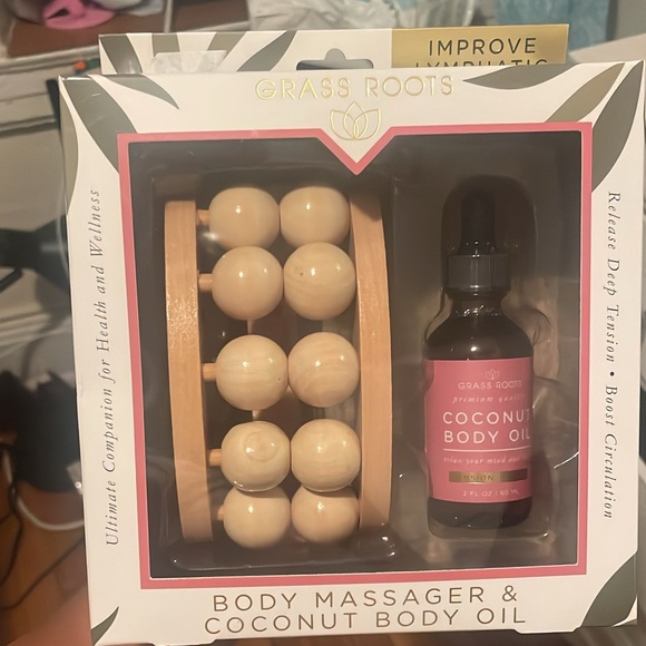 Coconut Body Oil & Massager Set - Picture 1 of 1